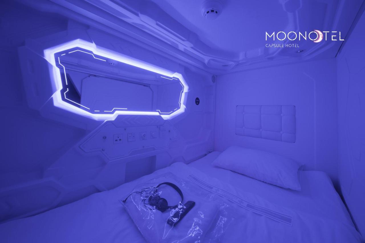 Moonotel Maidan Kiev Esterno foto